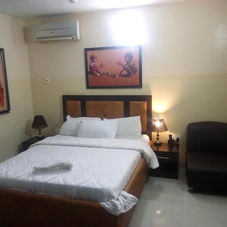 Primal Aparthotel Ikoyi Лагос Экстерьер фото