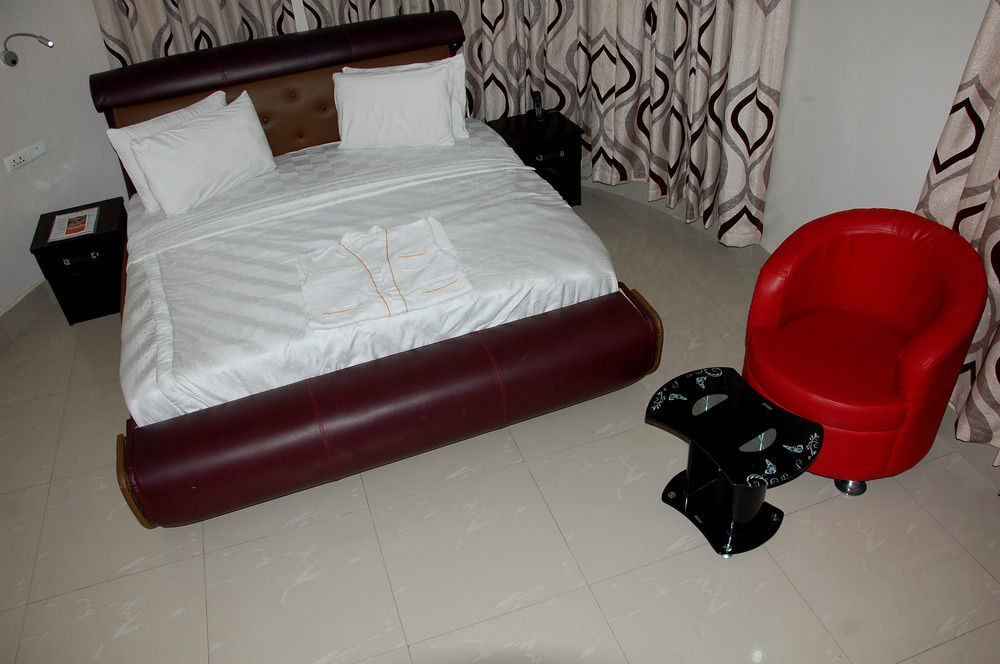 Primal Aparthotel Ikoyi Лагос Экстерьер фото
