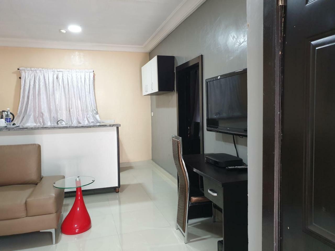 Primal Aparthotel Ikoyi Лагос Экстерьер фото